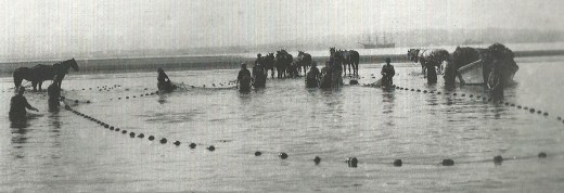 This photo is from the book "Astoria 1811 - 2011 An Adventure In History"