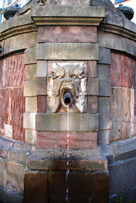 The fountain in the square