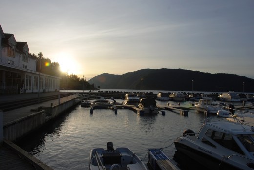 The afternoon sun looking south