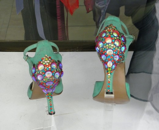 Beautiful shoes, 1700 Argentine Pesos