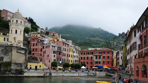 Vernazza harbor