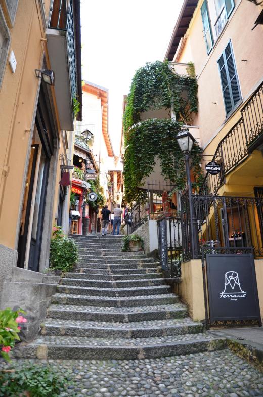 Looking up one of Bellagio's streets