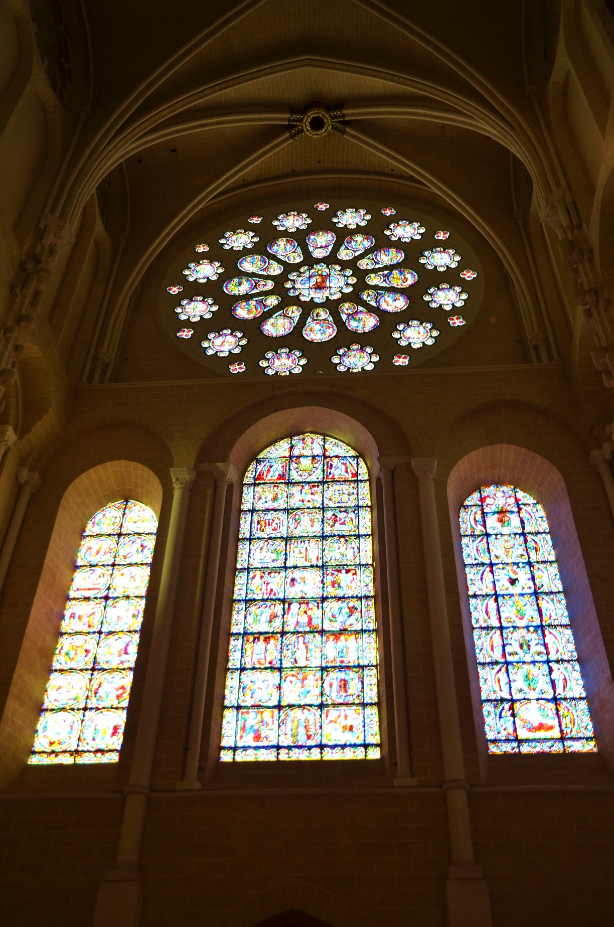 Chartres Cathedral, A Day Trip From Paris | A Traveler's Photo Journal, image size:1224x1848
